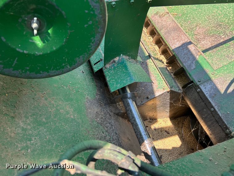 image for item ET3053 1980 John Deere 7720 Turbo combine