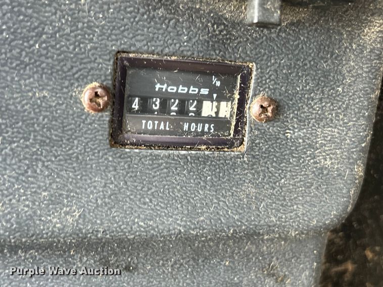 image for item ET3053 1980 John Deere 7720 Turbo combine