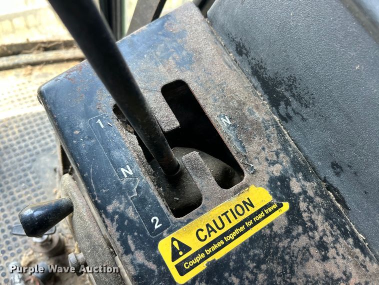 image for item ET3053 1980 John Deere 7720 Turbo combine