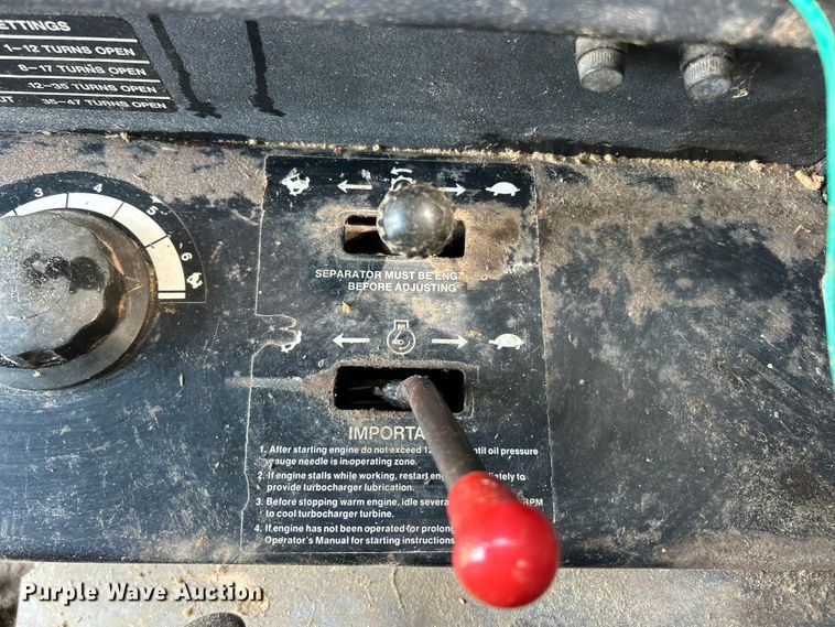 image for item ET3053 1980 John Deere 7720 Turbo combine