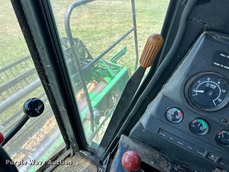 image for item ET3053 1980 John Deere 7720 Turbo combine