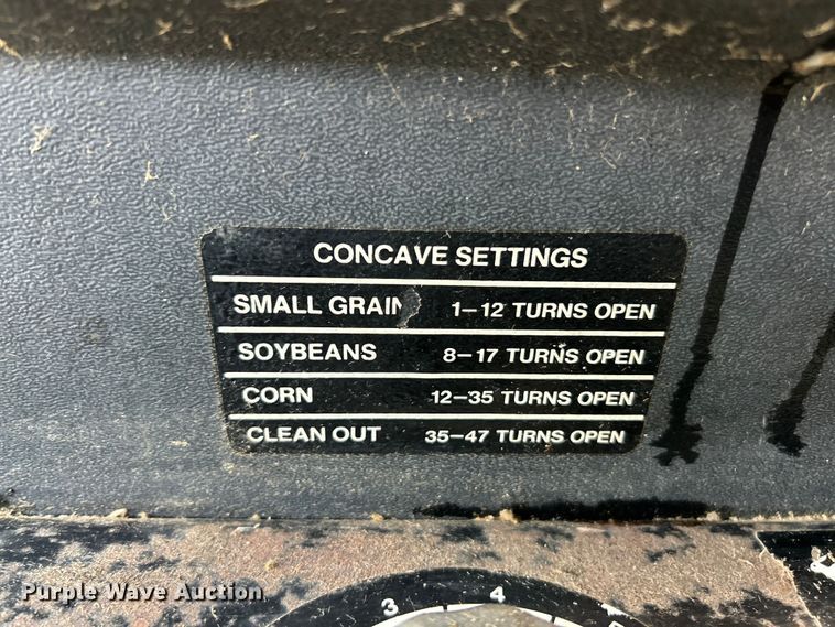 image for item ET3053 1980 John Deere 7720 Turbo combine