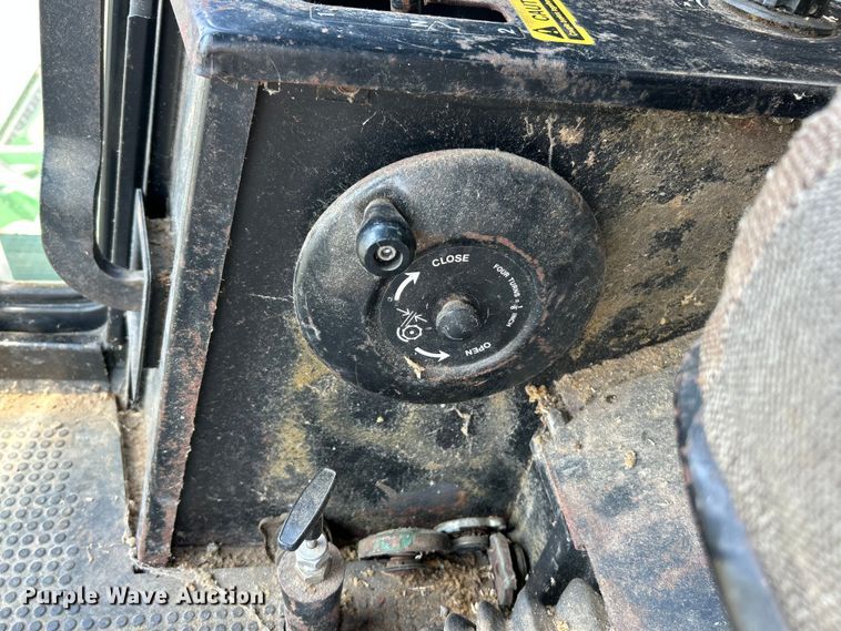 image for item ET3053 1980 John Deere 7720 Turbo combine