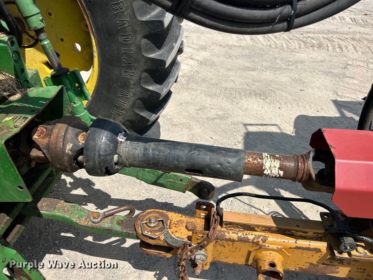 image for item ET3061 DuraTech Haybuster 2564 bale processor