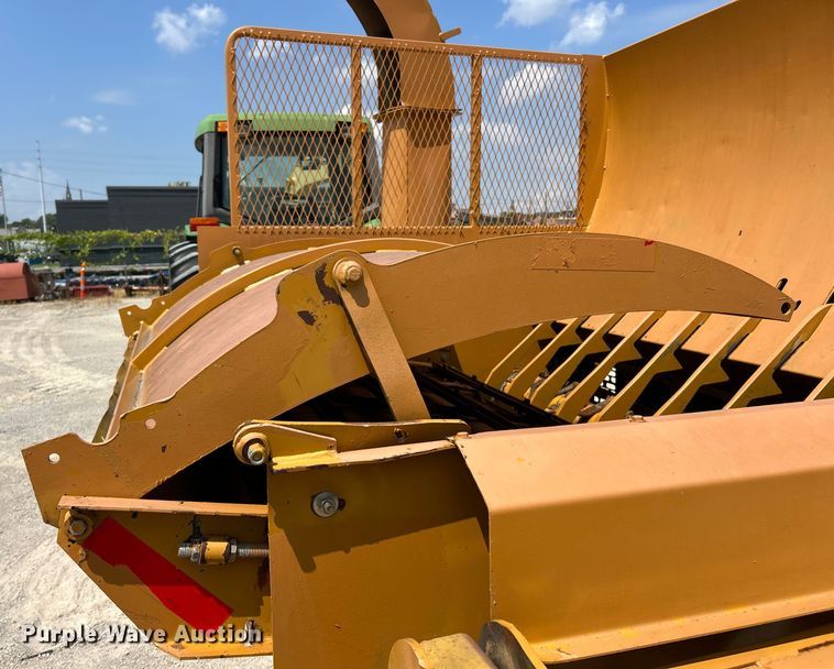 image for item ET3061 DuraTech Haybuster 2564 bale processor