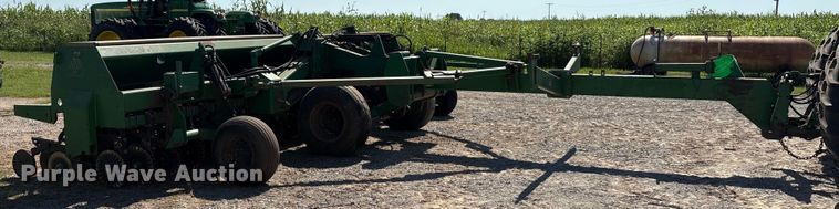 image for item EU0030 Great Plains 2SNT24 grain drill