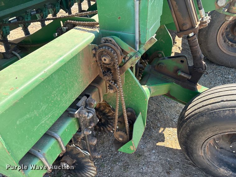 image for item EU0030 Great Plains 2SNT24 grain drill