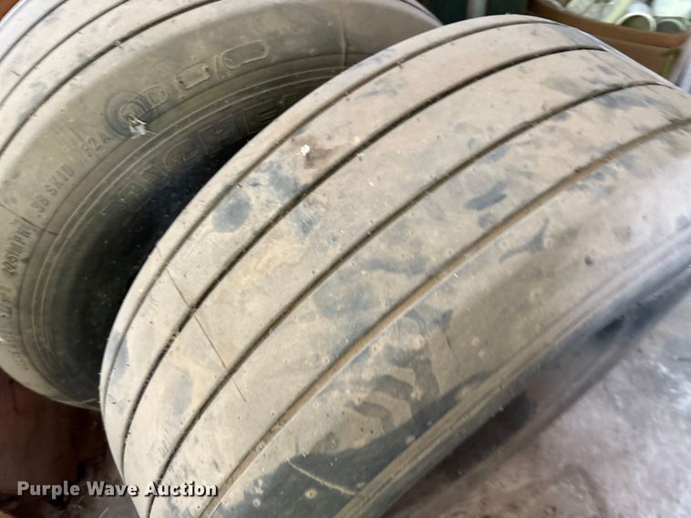 image for item EU0030 Great Plains 2SNT24 grain drill