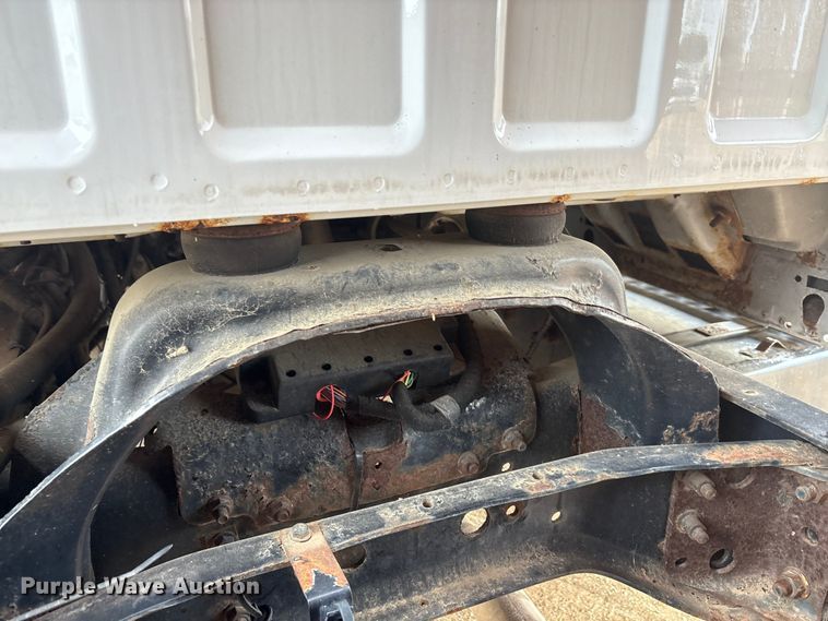 image for item EU0079 2005 Ford F650 Super Duty feed mixer truck