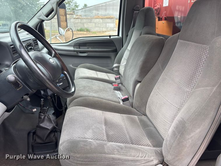 image for item EU0079 2005 Ford F650 Super Duty feed mixer truck