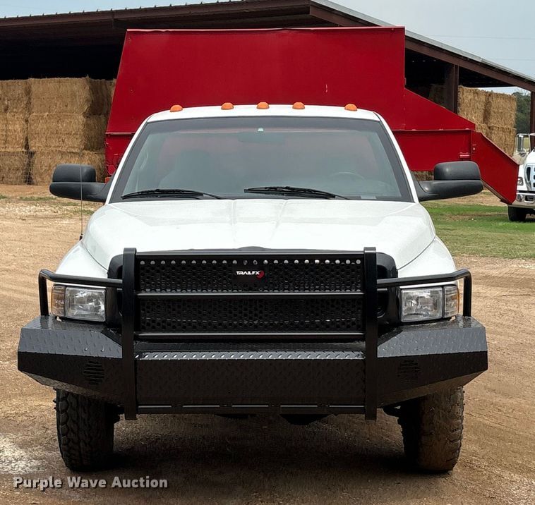 image for item EU0080 1999 Dodge Ram 3500 feed mixer pickup truck