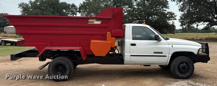 image for item EU0080 1999 Dodge Ram 3500 feed mixer pickup truck