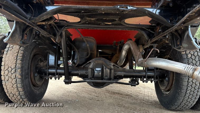 image for item EU0080 1999 Dodge Ram 3500 feed mixer pickup truck