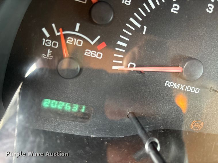 image for item EU0080 1999 Dodge Ram 3500 feed mixer pickup truck