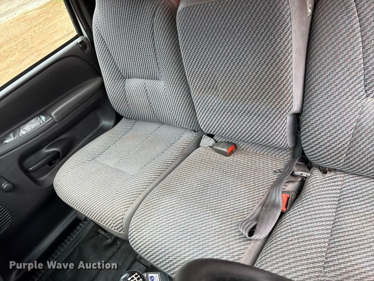 image for item EU0080 1999 Dodge Ram 3500 feed mixer pickup truck