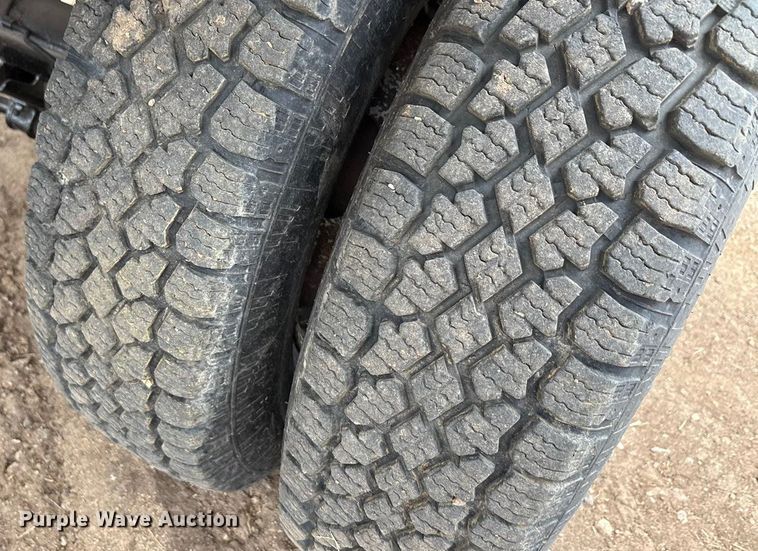 image for item EU0080 1999 Dodge Ram 3500 feed mixer pickup truck