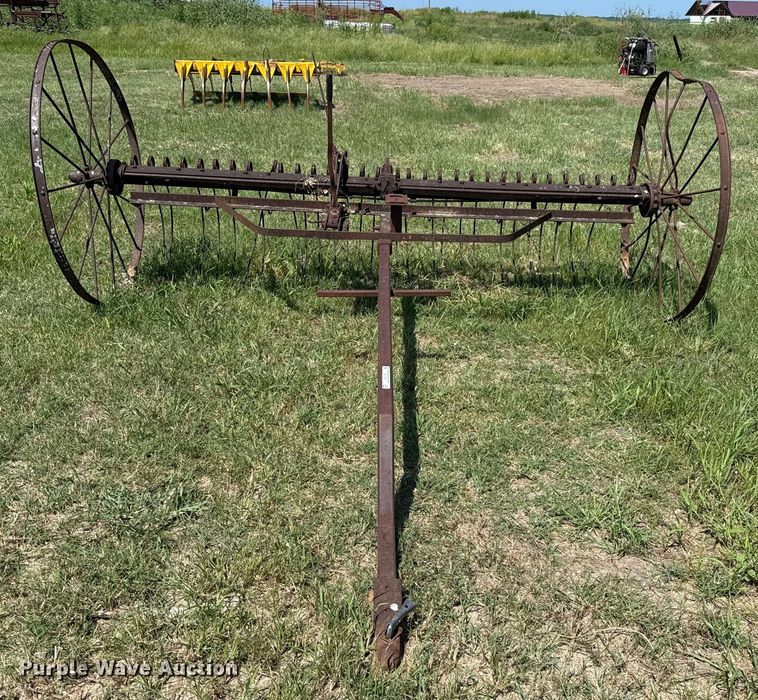 image for item EU2122 Hay rake