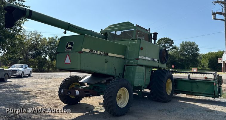 image for item EU2130 1987 John Deere 7720 Titan II combine