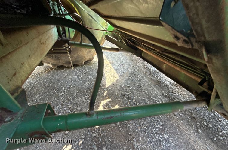 image for item EU2130 1987 John Deere 7720 Titan II combine