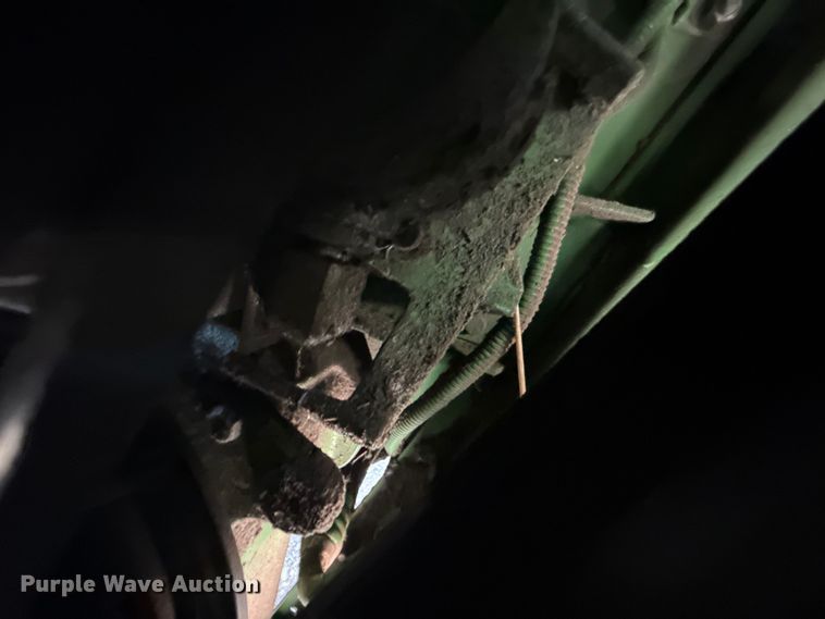 image for item EU2130 1987 John Deere 7720 Titan II combine