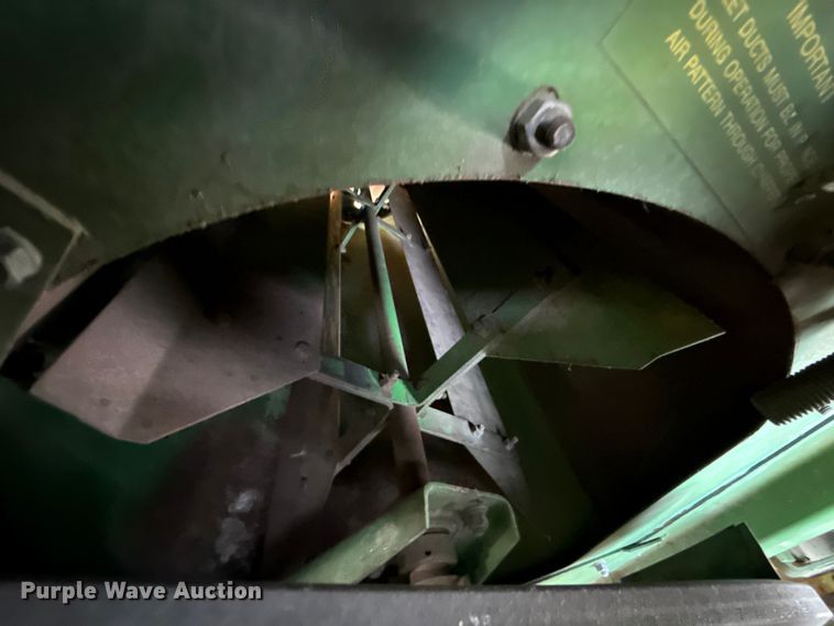 image for item EU2130 1987 John Deere 7720 Titan II combine