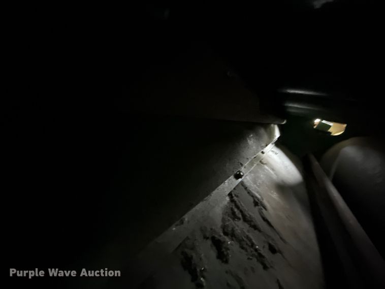 image for item EU2130 1987 John Deere 7720 Titan II combine