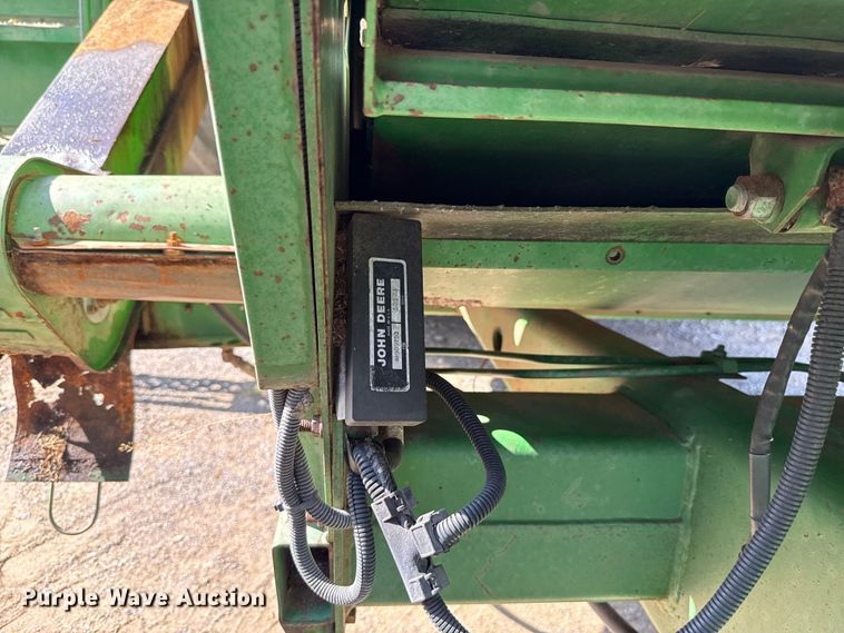 image for item EU2130 1987 John Deere 7720 Titan II combine