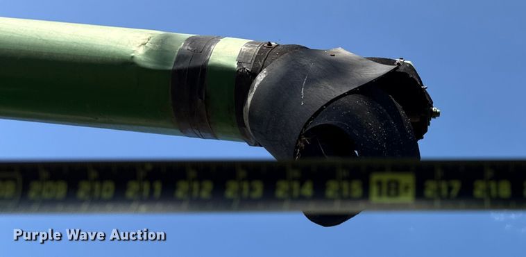 image for item EU2130 1987 John Deere 7720 Titan II combine