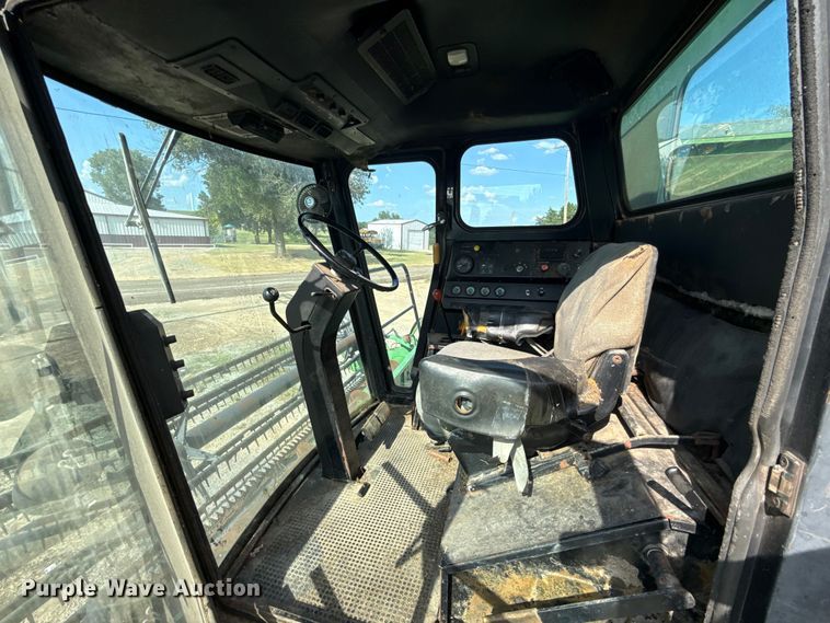 image for item EU2130 1987 John Deere 7720 Titan II combine