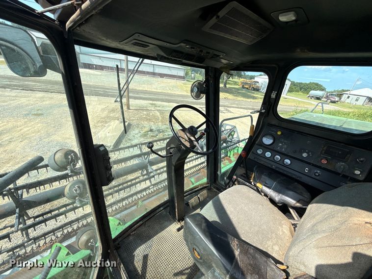 image for item EU2130 1987 John Deere 7720 Titan II combine