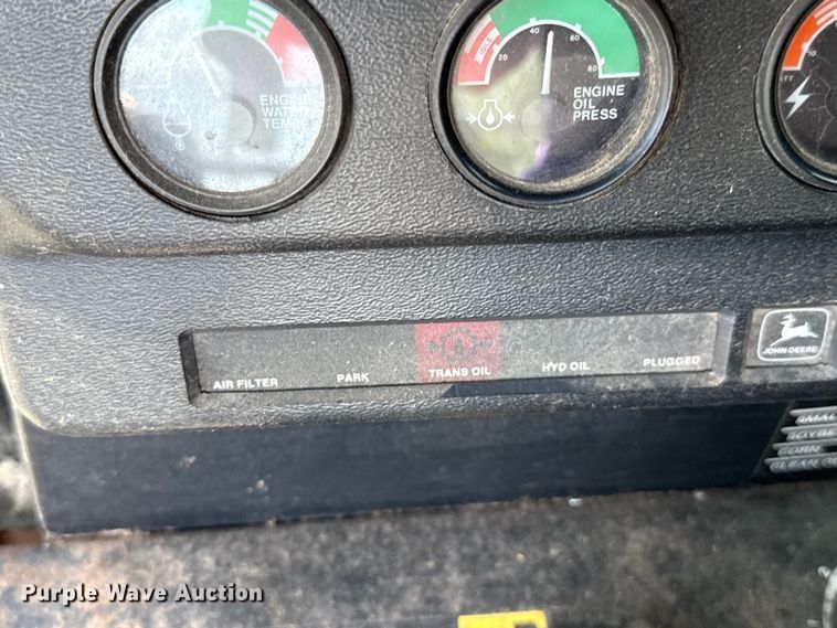 image for item EU2130 1987 John Deere 7720 Titan II combine