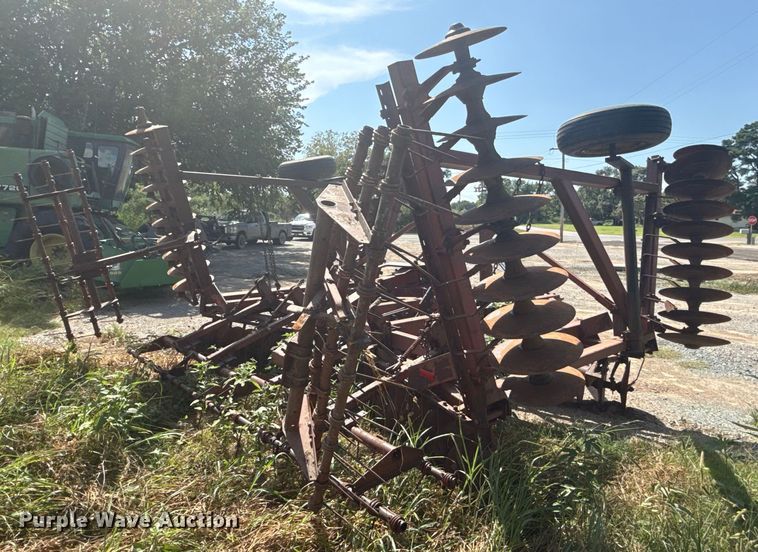 image for item EU2131 International 490 tandem disk