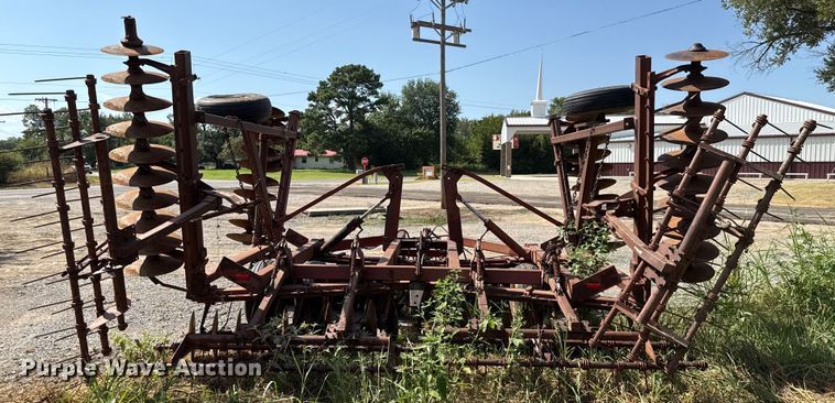 image for item EU2131 International 490 tandem disk