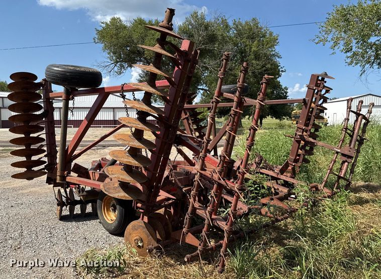 image for item EU2131 International 490 tandem disk