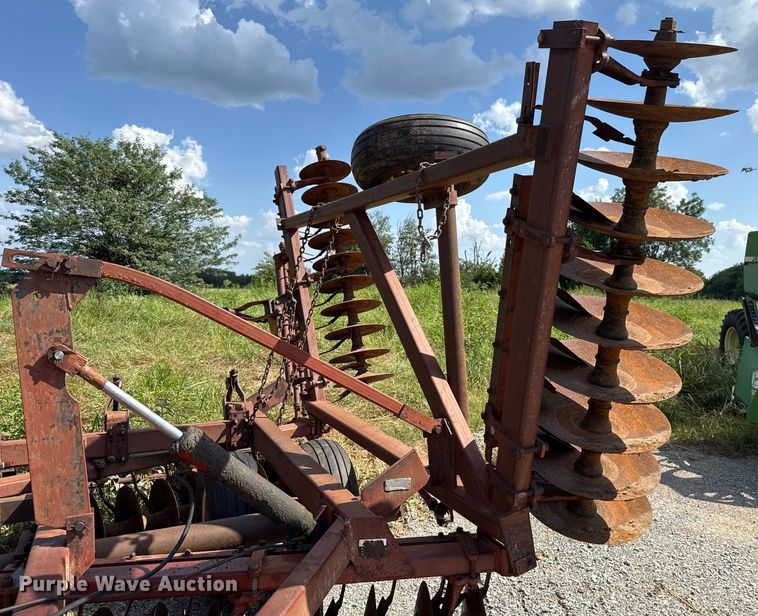 image for item EU2131 International 490 tandem disk