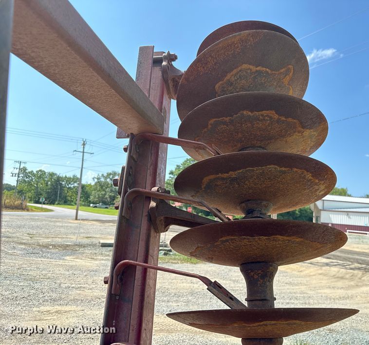 image for item EU2131 International 490 tandem disk