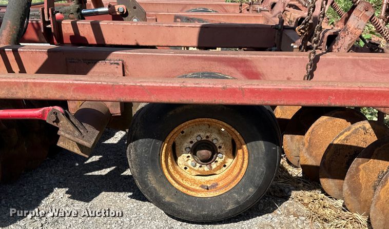 image for item EU2131 International 490 tandem disk