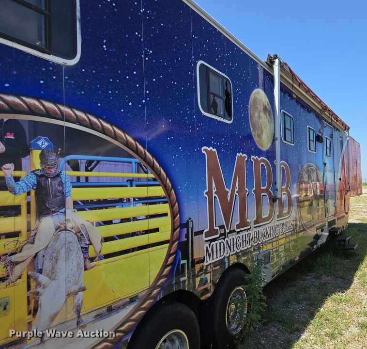 image for item EU3545 2001 Shop built horse trailer