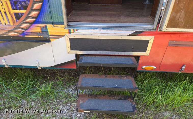 image for item EU3545 2001 Shop built horse trailer