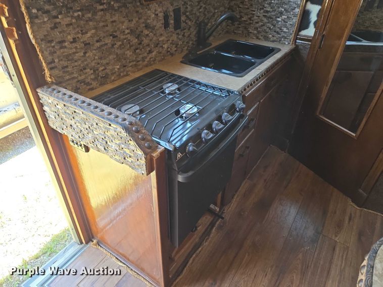 image for item EU3545 2001 Shop built horse trailer