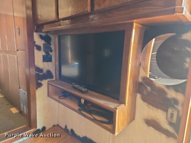 image for item EU3545 2001 Shop built horse trailer