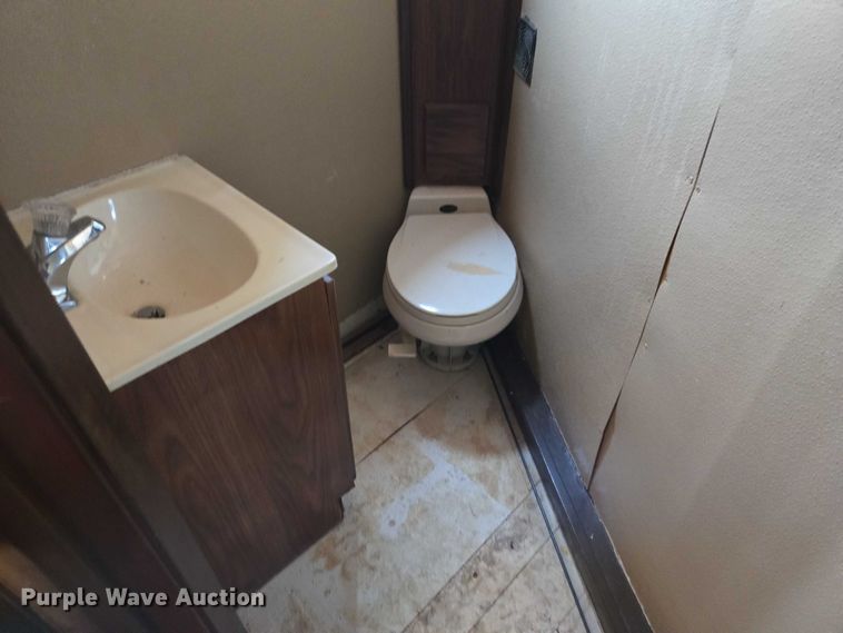 image for item EU3545 2001 Shop built horse trailer