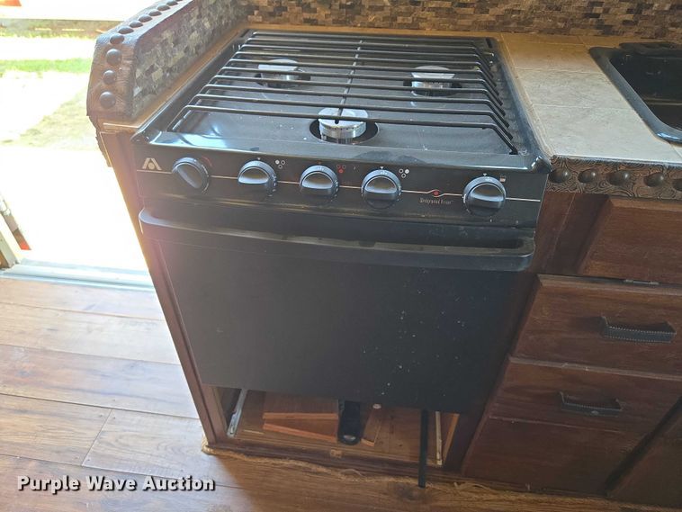 image for item EU3545 2001 Shop built horse trailer