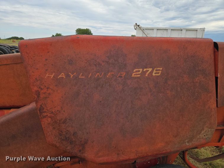 image for item EU3560 New Holland 276 small square baler