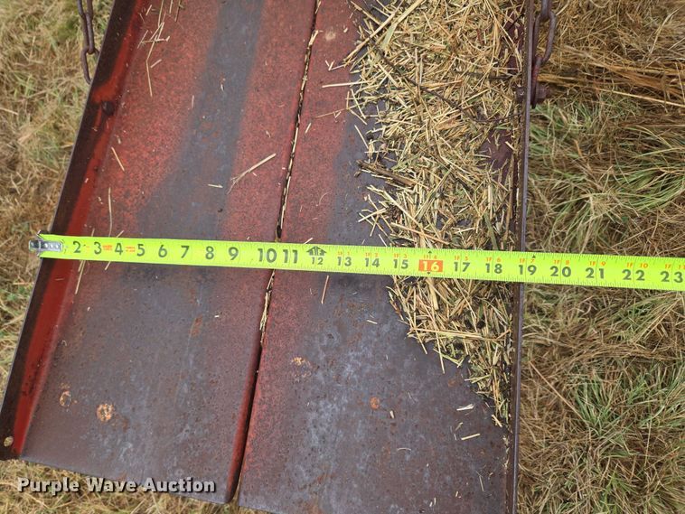 image for item EU3560 New Holland 276 small square baler