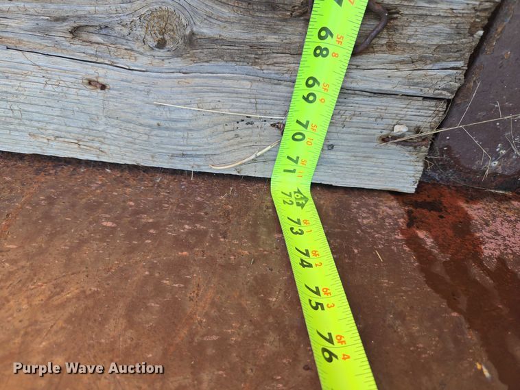 image for item EU3568 1982 W-W Trailer Manufacturers livestock trailer