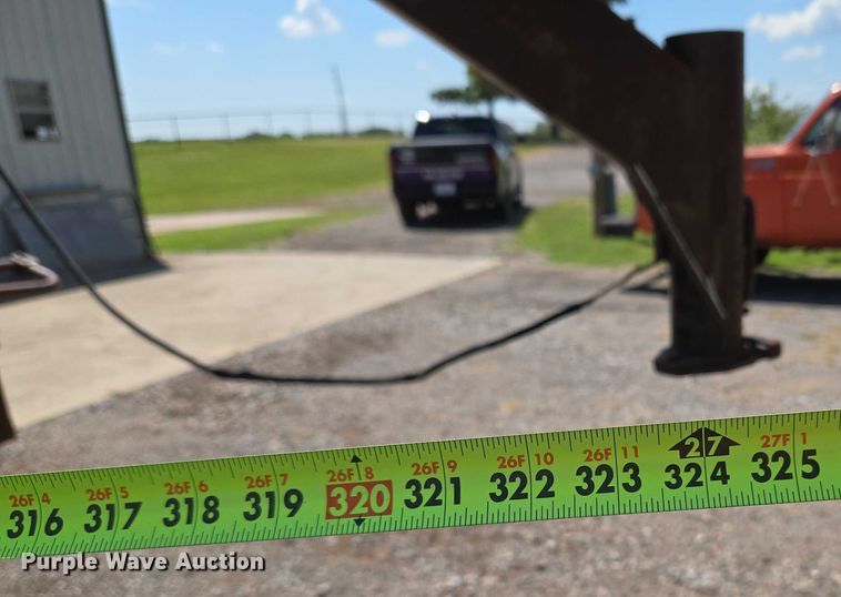 image for item EU3568 1982 W-W Trailer Manufacturers livestock trailer