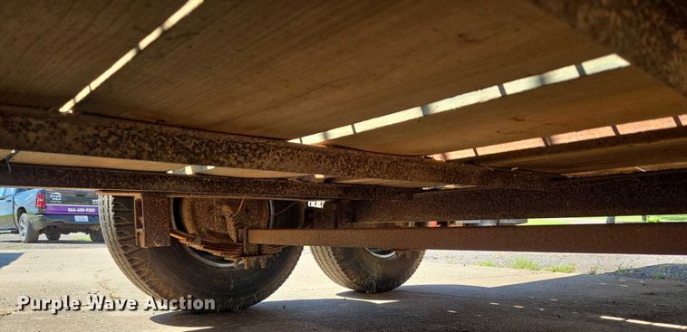 image for item EU3568 1982 W-W Trailer Manufacturers livestock trailer