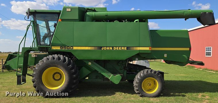 image for item EU3620 1990 John Deere 9500 combine