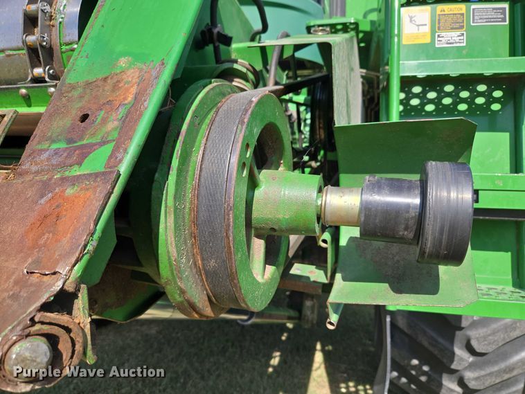 image for item EU3620 1990 John Deere 9500 combine